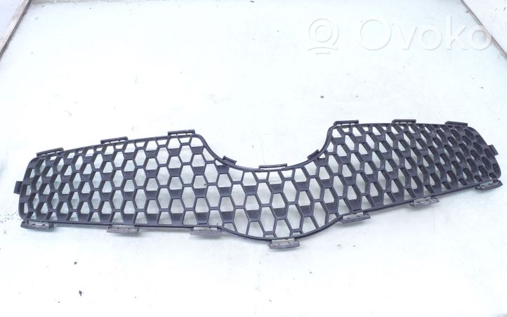 Toyota Yaris Grille calandre supérieure de pare-chocs avant 531110D140