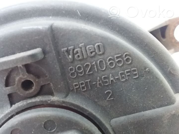 Toyota Yaris Etusumuvalo 89210656