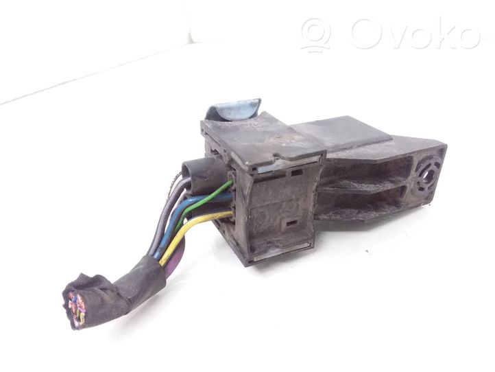 Volvo V40 Cross country Glow plug pre-heat relay 9666671780