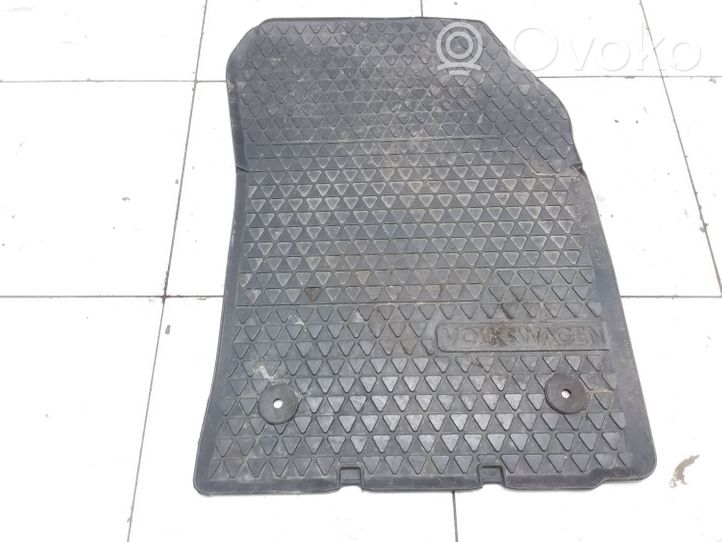 Volkswagen Touran I Front floor mat 1T1061501A