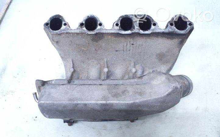 Audi A6 S6 C4 4A Intake manifold 046129713H