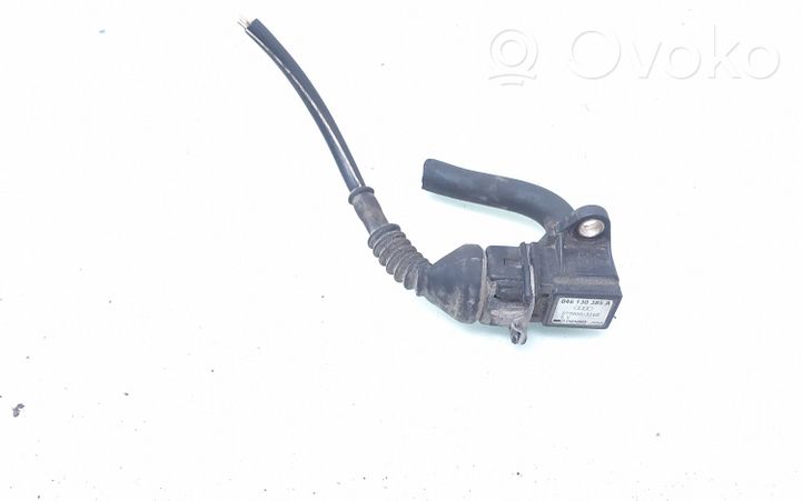 Audi A6 S6 C4 4A Air pressure sensor 046130385A