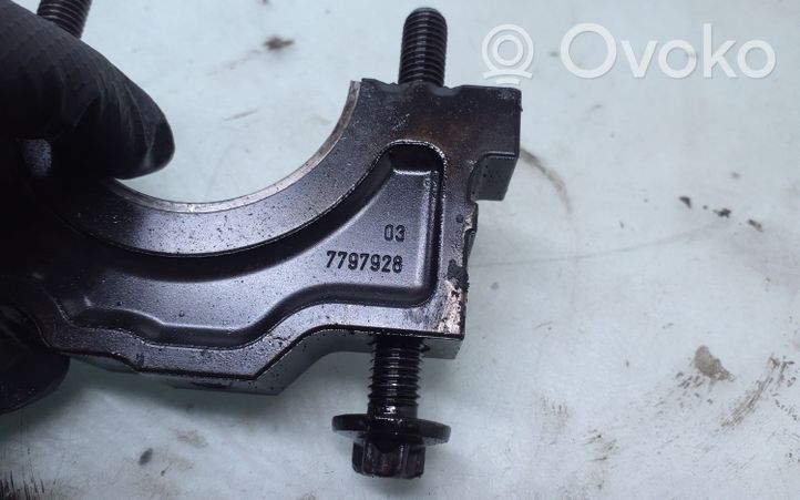 BMW 5 G30 G31 Supporto dell’albero motore 7797928