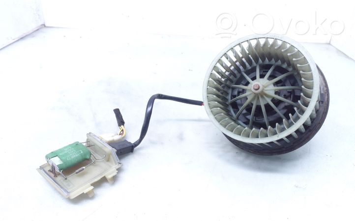 Volkswagen PASSAT B3 Heater fan/blower 3137020013