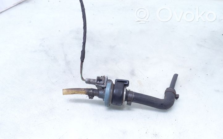 Volkswagen PASSAT B3 Electrovanne Soupape de Sûreté / Dépression 054133459B