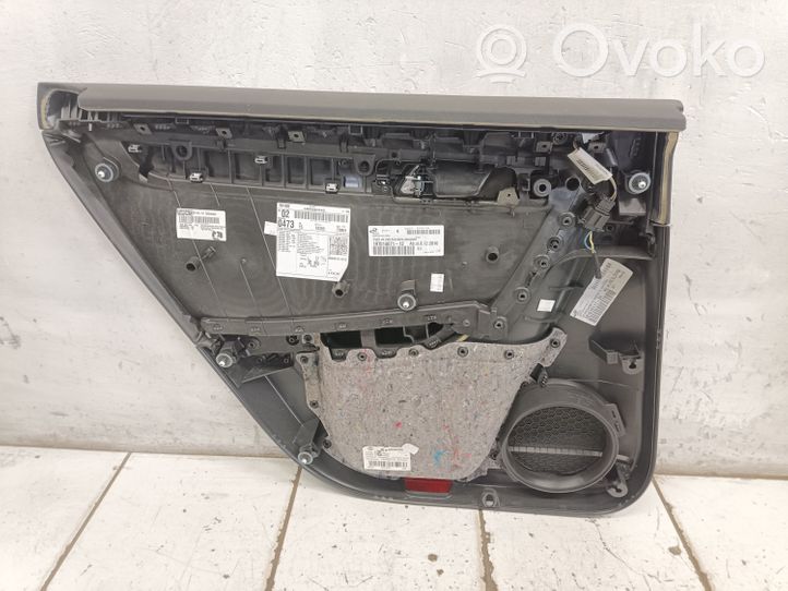 Volkswagen PASSAT B7 Apmušimas galinių durų (obšifke) 3AF867212