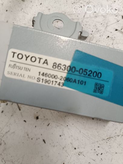 Toyota Avensis T270 Podsufitka 6331005580