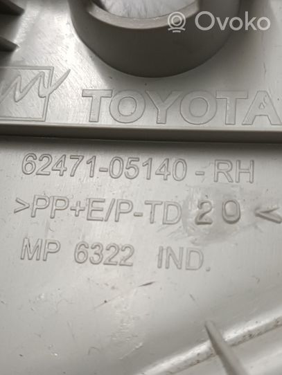 Toyota Avensis T270 (D) garniture de pilier (haut) 6247105140