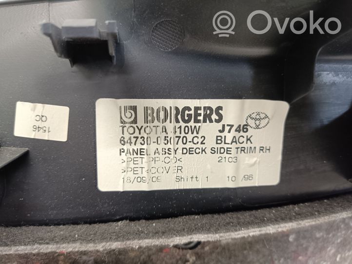 Toyota Avensis T270 Šoninis apdailos skydas 6473005070