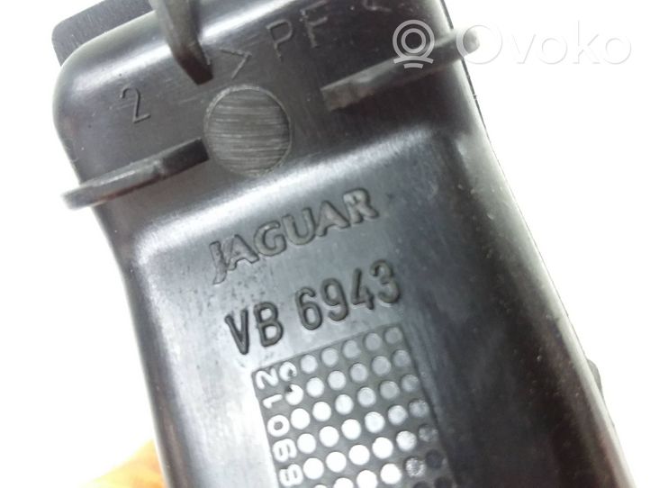 Jaguar S-Type Takaoven tuhkakuppi Vb6943