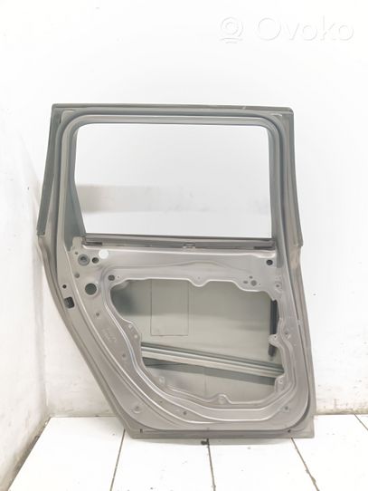 Volvo V70 Rear door 