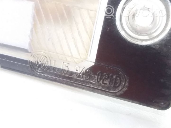 Volkswagen Tiguan Lampa oświetlenia tylnej tablicy rejestracyjnej 1J5943021D