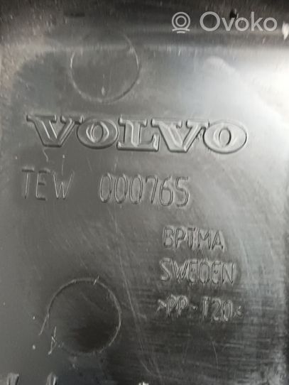 Volvo V70 Tailgate trim 000765