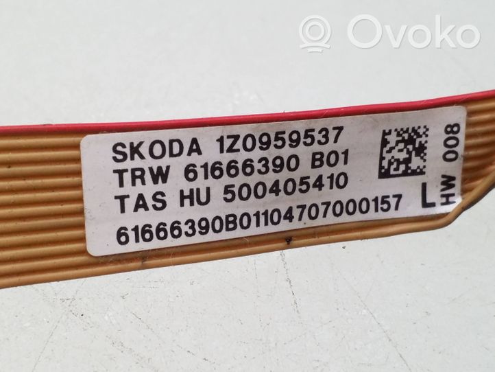 Skoda Octavia Mk2 (1Z) Stūres pogas / slēdži 1p0959542
