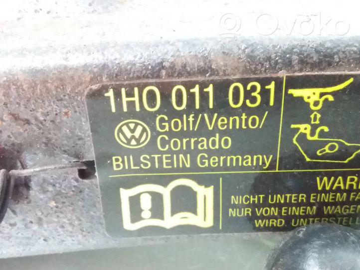 Volkswagen Golf III Cric de levage 1H0011031
