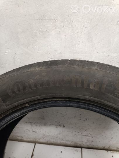 Volkswagen Golf II R19 summer tire 22555R19