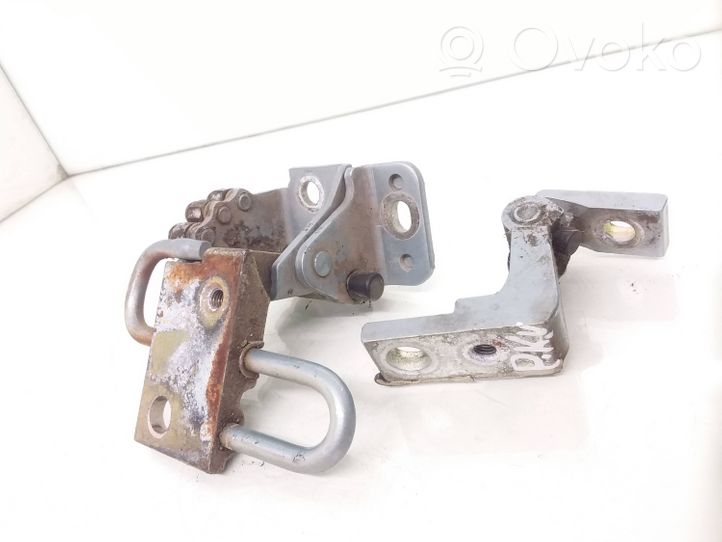 Audi A4 S4 B6 8E 8H Kit de charnières de porte avant 8E0831411