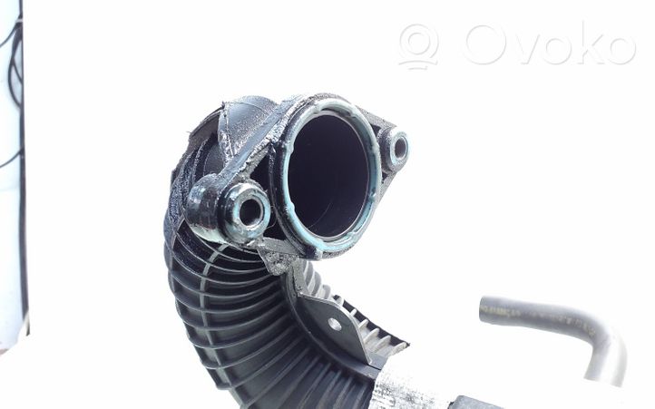 Ford Focus Manguera/tubo del intercooler 7m519a673gl