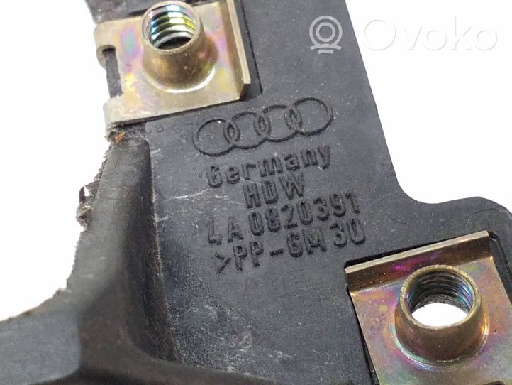 Audi A6 S6 C4 4A Radion/GPS-laitteen pääyksikön kehys 4a0820391