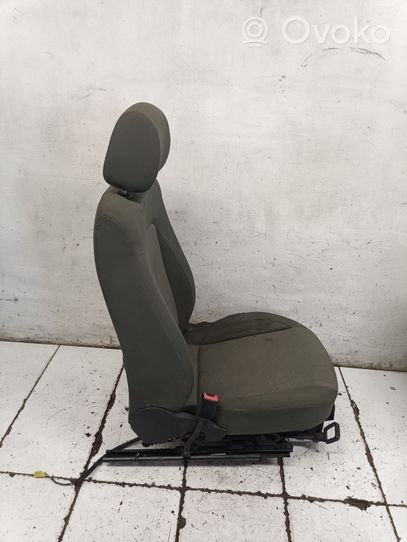 Seat Altea Priekinė vairuotojo sėdynė 1K4881105GK