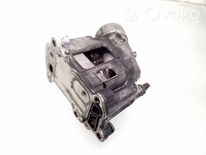 BMW 3 E90 E91 Supporto di montaggio del filtro dell’olio 7797392