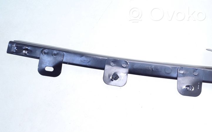 Land Rover Defender Etuoven tuulilasin kisko L8B221472AC