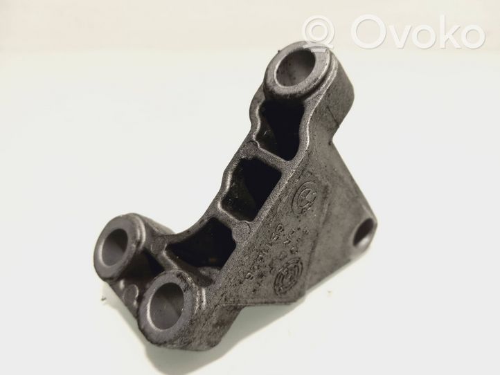 BMW 5 G30 G31 Supporto della pompa del carburante 8511628