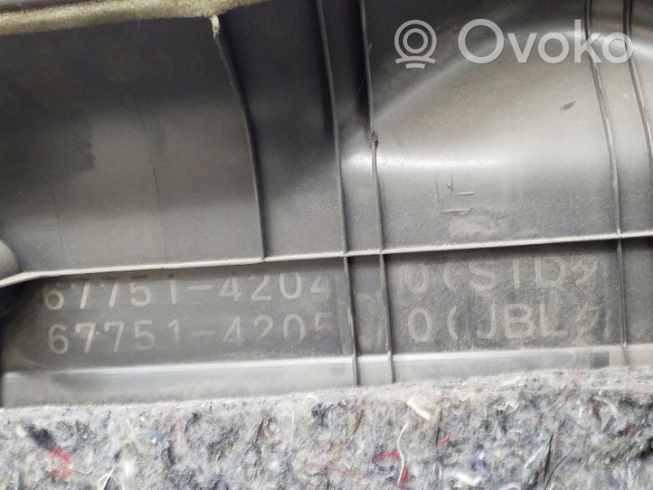 Toyota RAV 4 (XA30) Apdaila galinio dangčio 6775142040