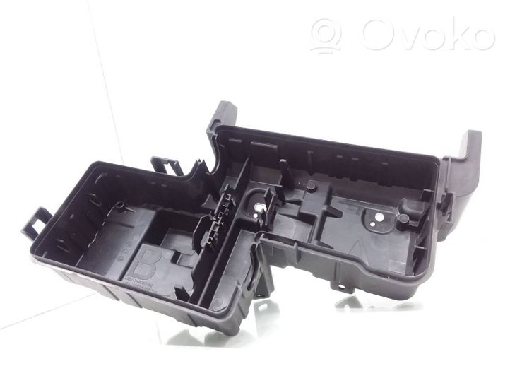 Land Rover Defender Sulakemoduuli L8B214A067AD
