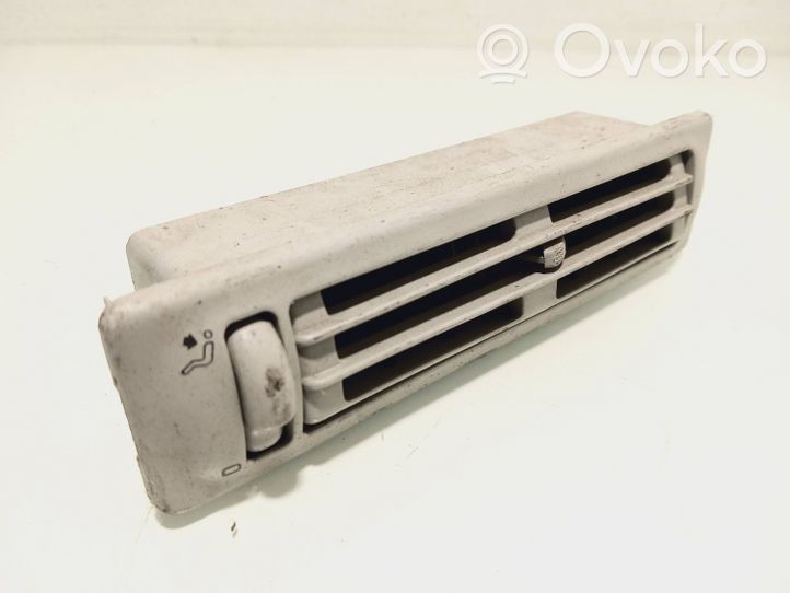 Volkswagen Multivan T4 Griglia di ventilazione posteriore 703820963