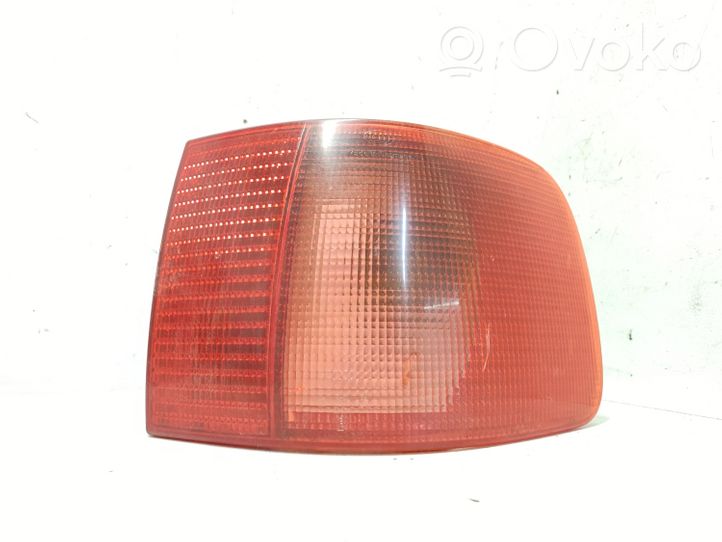 Audi A6 S6 C4 4A Lampa tylna 138008