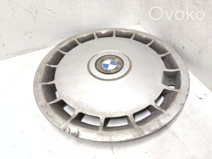 BMW 5 E34 Mozzo/copricerchi/borchia della ruota R15 36131129843