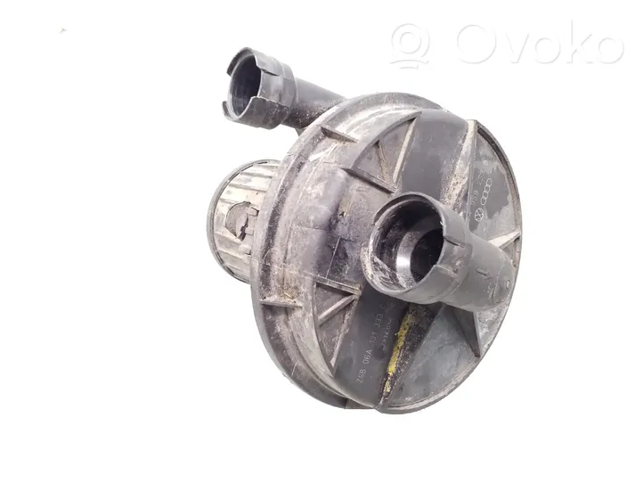 Volkswagen Fox Secondary air pump 06A131333C