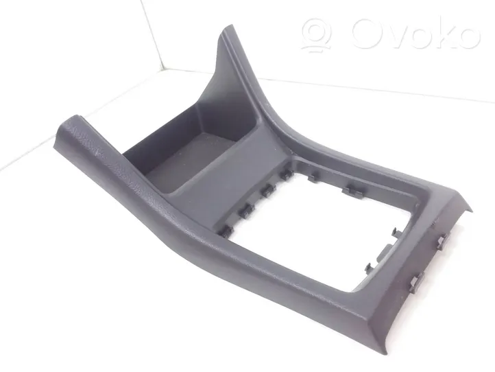 Subaru Impreza IV Contour de levier de vitesses 92122FJ010