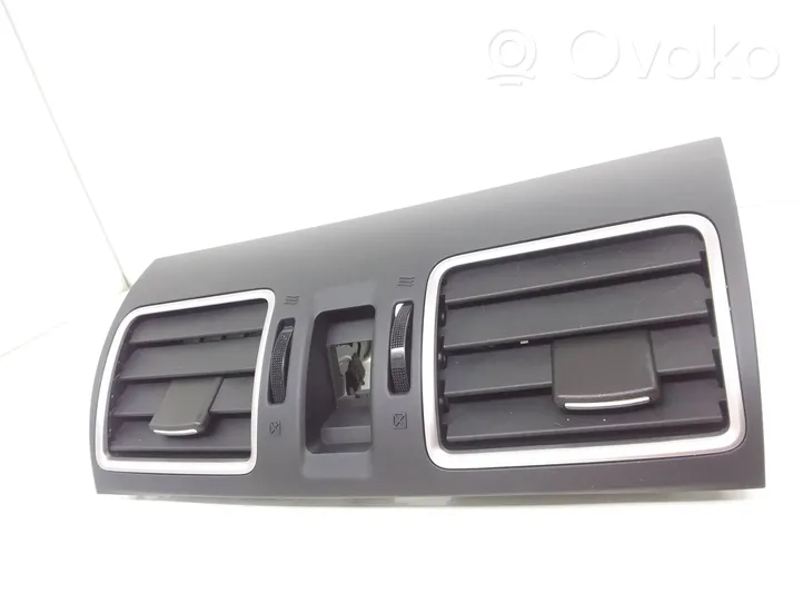 Subaru Impreza IV Grille d'aération centrale 66110FJ040