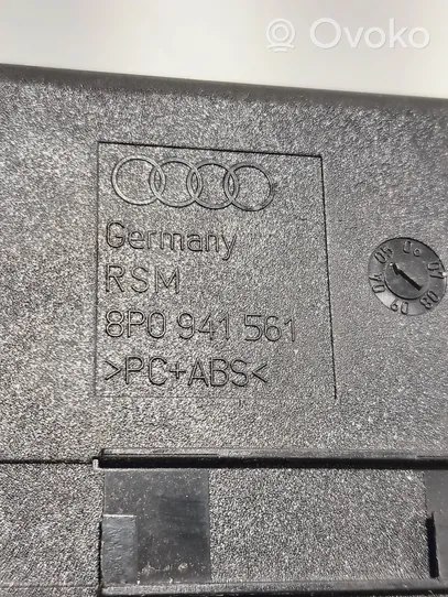 Audi A3 S3 8P Kojelaudan säilytyslokero 8P0941561