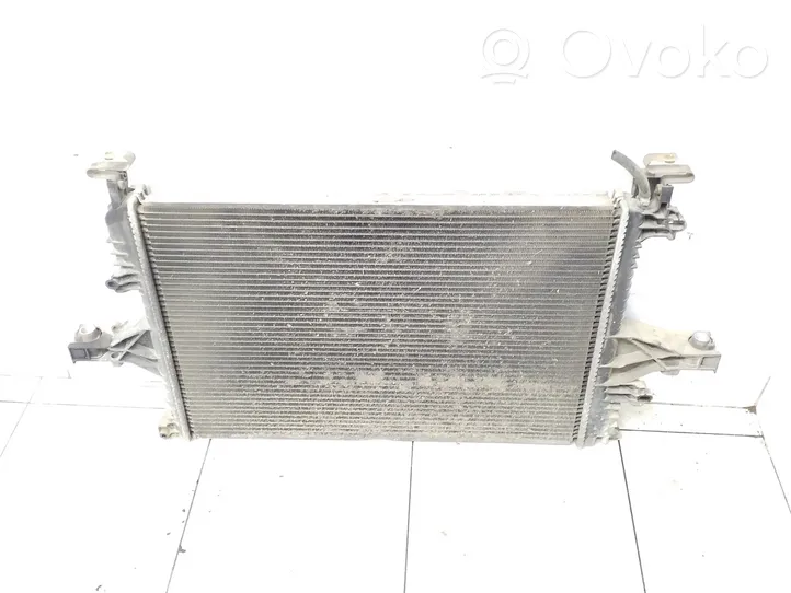 Volvo V70 Coolant radiator 876118U