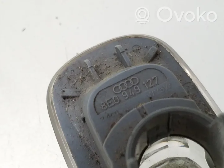 Audi A3 S3 8P Feu clignotant répétiteur d'aile avant 8E0949127