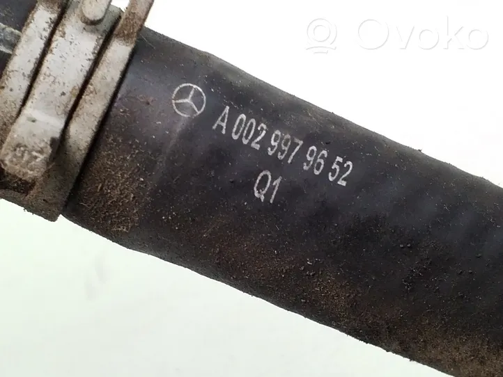 Mercedes-Benz E W211 Réservoir de liquide de direction assistée A0004602283