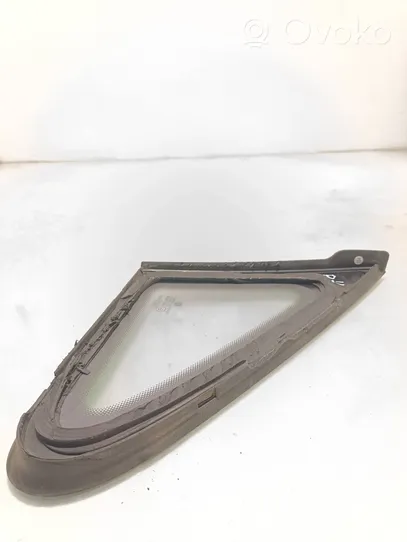 Volkswagen Golf Plus Front triangle window/glass As2