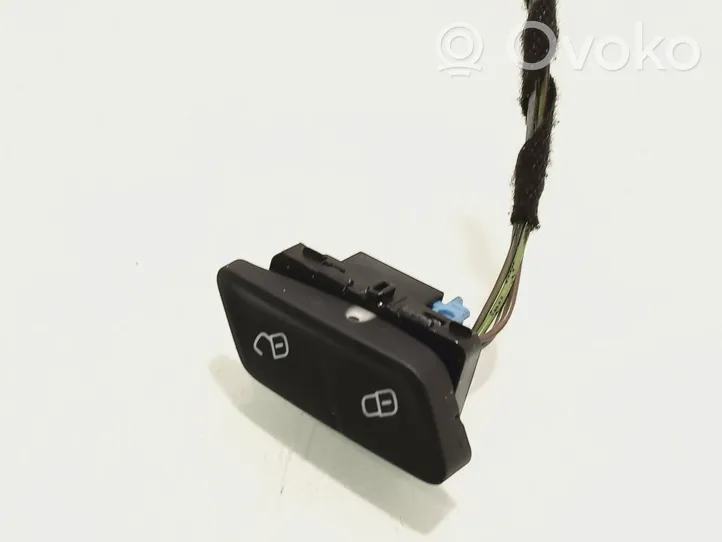 Volkswagen Golf VII Central locking switch button 5G0962125A