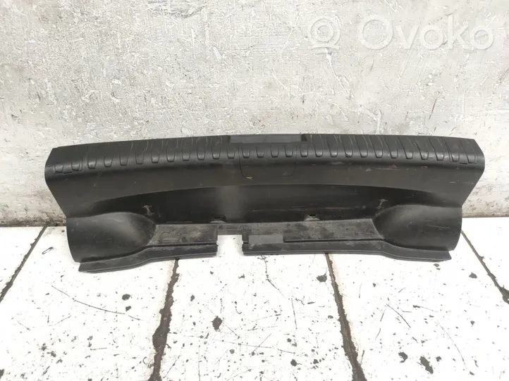 BMW 1 E81 E87 Rivestimento di protezione sottoporta del bagagliaio/baule 7123335