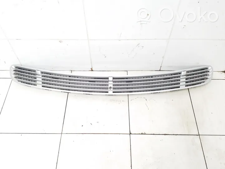 Mercedes-Benz S W220 Bonnet/hood grill 2208800205