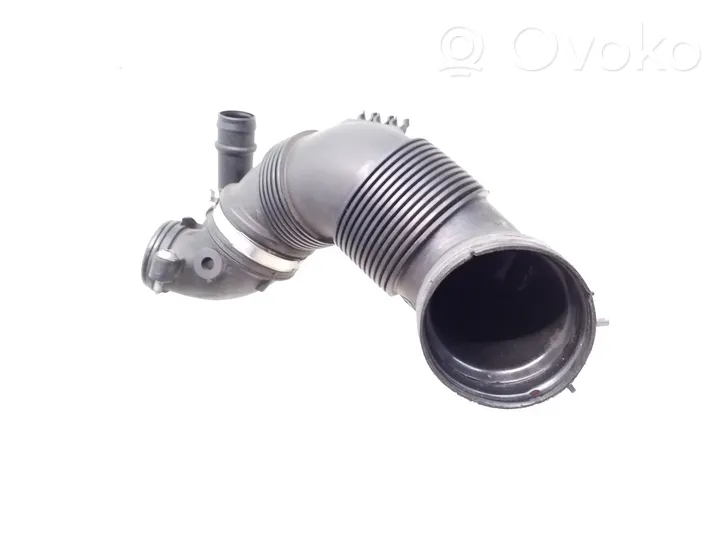 Volkswagen Golf VII Turbo air intake inlet pipe/hose 5Q0129635