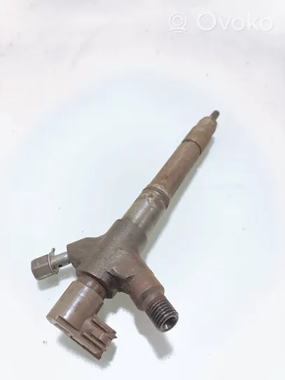 Toyota Avensis T270 Fuel injector 236700R100