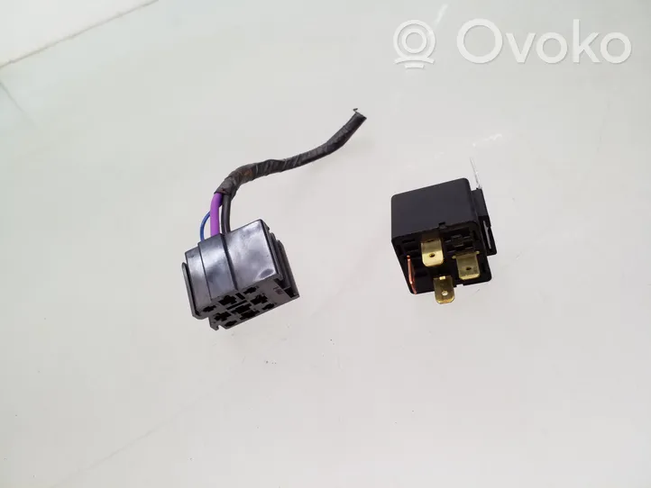 Chevrolet Captiva Other relay 96329341