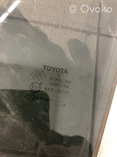 Toyota Corolla Verso AR10 Vitre de fenêtre porte arrière 43R00101