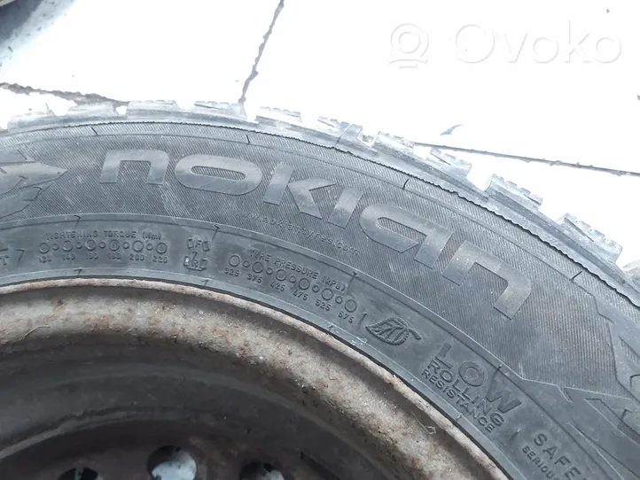 Opel Vivaro Cerchione in acciaio R16 NOKIAN