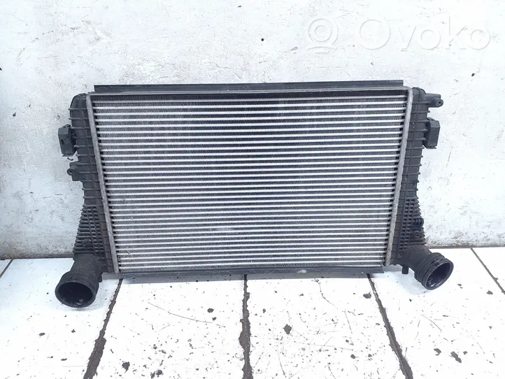 Volkswagen Touran I Chłodnica powietrza doładowującego / Intercooler 1K0145803