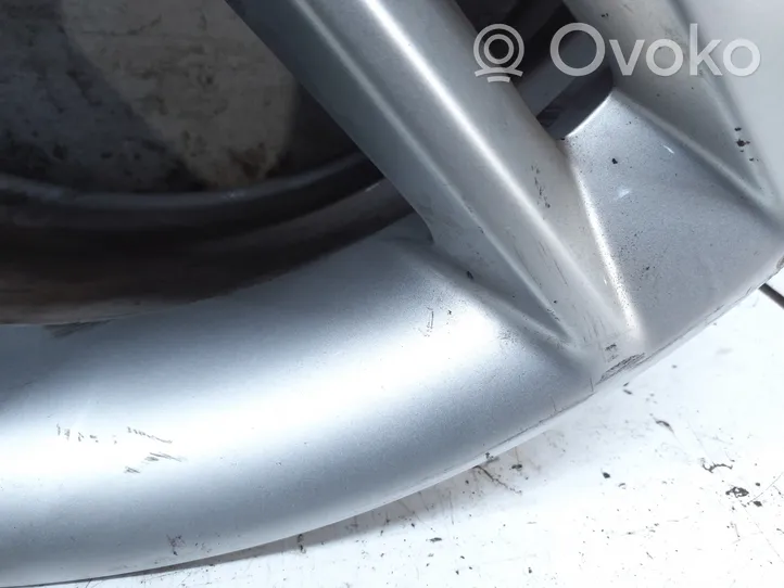 Volvo V60 Felgi aluminiowe R17 31381412